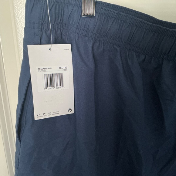 New Nike Swim Shorts - Picture 3 of 5